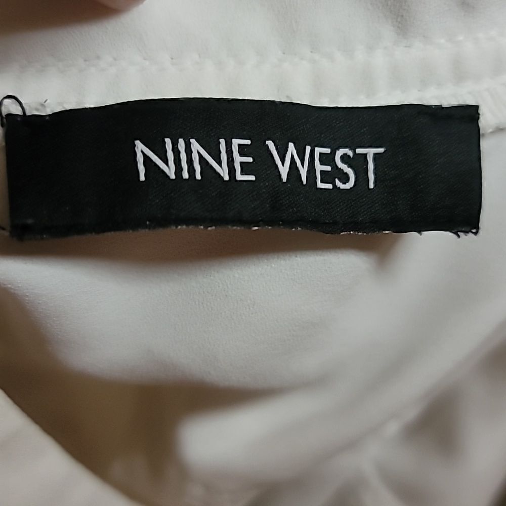 Nine West V-neck Casual Style Blouse Size M - Picture 7 of 9